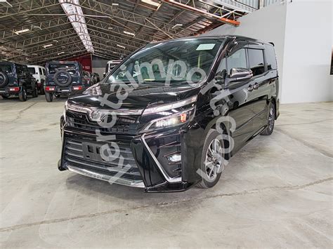 2018 Recon Toyota Voxy 2 0 ZS Kirameki Edition 2 Power Door 7 Seater