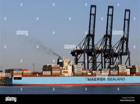 Maersk Sealand Container Hi Res Stock Photography And Images Alamy