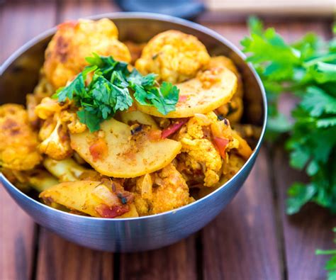 Aloo Gobi Potatoes Cauliflower Cook With Manali