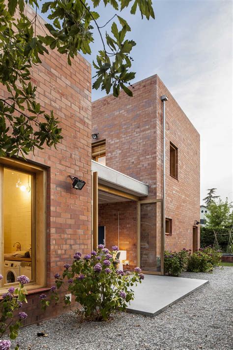 House 1101 In Barcelona Brick Architecture Architecture Exterior