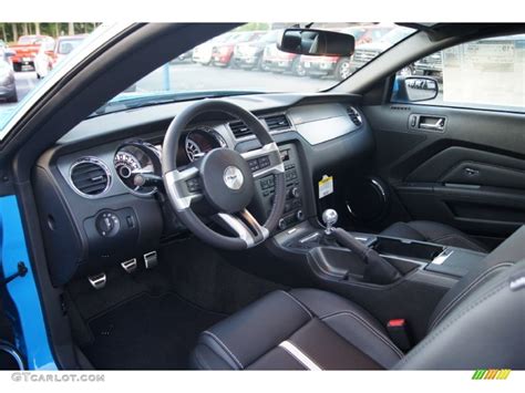 Charcoal Black/Cashmere Accent Interior 2013 Ford Mustang GT Premium Coupe Photo #64297651 ...