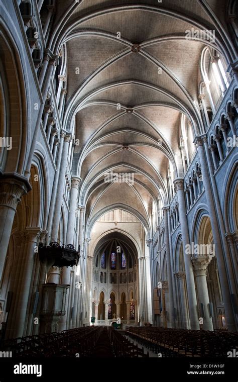 Nave Of Notre Dame Cathedral Hi Res Stock Photography And Images Alamy