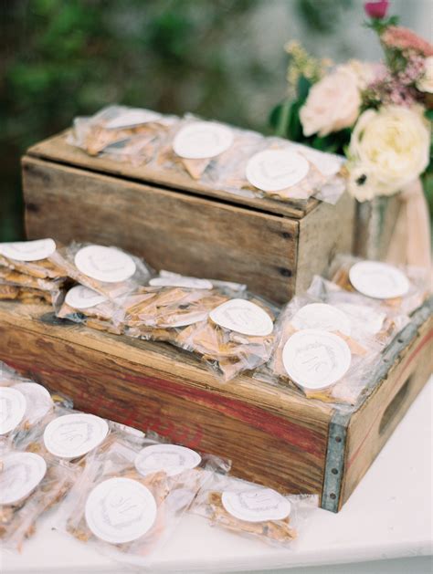 34 Festive Fall Wedding Favor Ideas | Martha Stewart Weddings