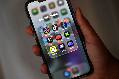 The #1 thing you should never do before bed, according to health experts