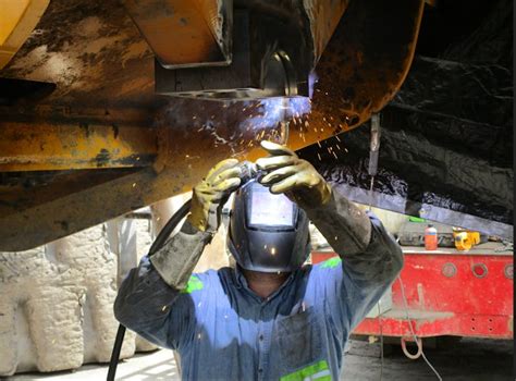 Welding Standards Guide Equipment Repairs | Construction Equipment