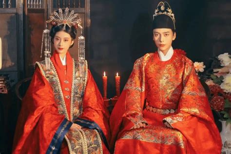 Oriental Romance The Evolution Of Traditional Chinese Wedding Dresses