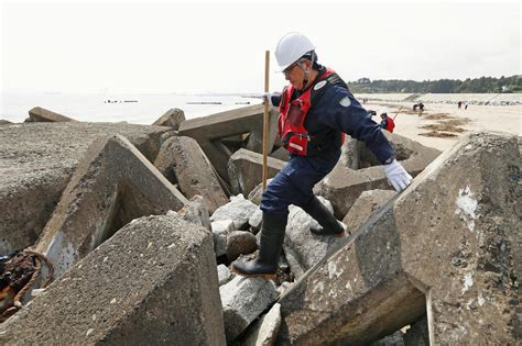 震災8年半で不明者捜索 3県警、津波被害の沿岸部 読んで見フォト 産経フォト