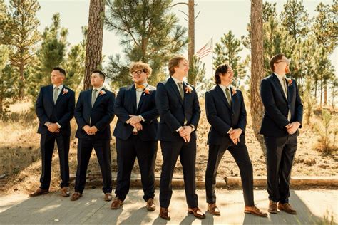 Navy blue groomsmen attire | Blue groomsmen attire, Blue groomsmen, Navy blue groomsmen