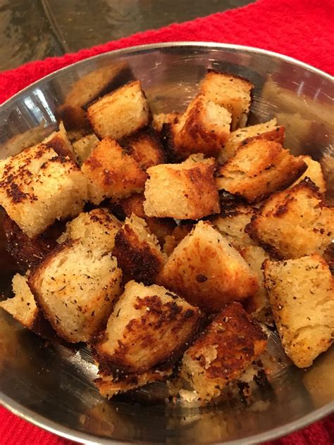 Bonnies Olive Oil Fried Croutons Just A Pinch Recipes