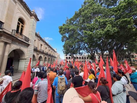 Se Manifiestan Antorchistas En Palacio De Gobierno De Oaxaca