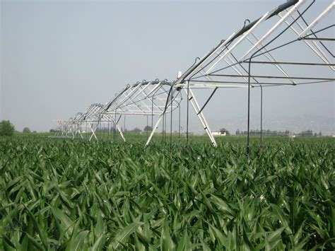 Center Pivot Irrigation Systems - English - Chronos