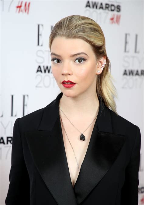 Anya Taylor Joys Military Red Lips 2017 Anya Taylor Joys Best Red