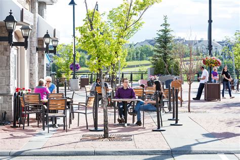 Aspen Landing Shopping Centre - Zeidler