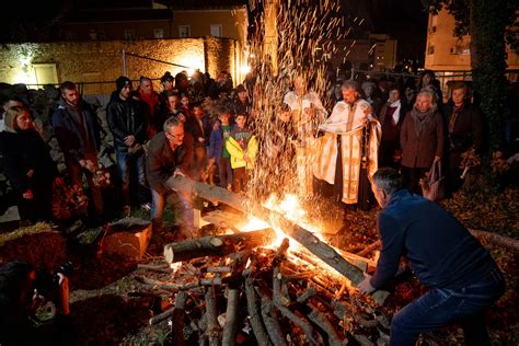 Foto Vjernici Pravoslavne Vjeroispovijesti Tradicionalno Zapalili