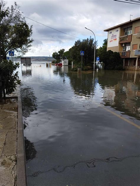 Crikvenica I Novi Vinodolski Danas Izgledaju Ovako Benzinska Crpka Je