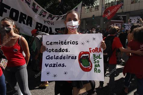 Protesta Contra Bolsonaro En Río De Janeiro 3 De Julio De 2021 Río De Janeiro Brasil Miles