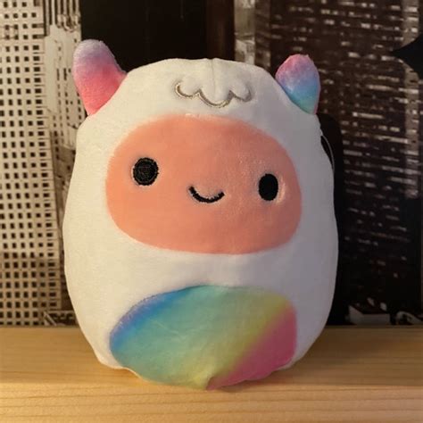 Squishmallows Toys Bnwt Squishmallows 5 Yuri The Yeti Rainbow