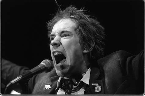 Pretty Vacant The Night I Covered The Sex Pistols U S Debut In