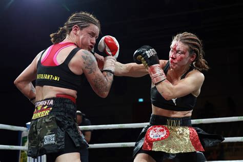 Blutiger Sieg Nina Meinke Ist Weltmeisterin Boxsport