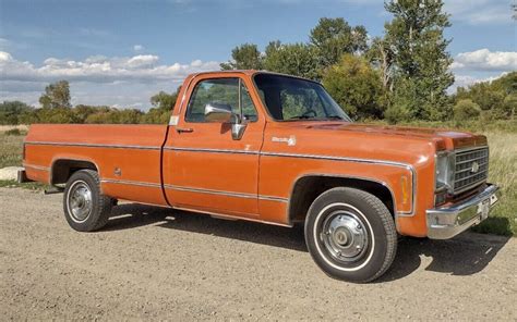 1975 C10 Chevy Truck