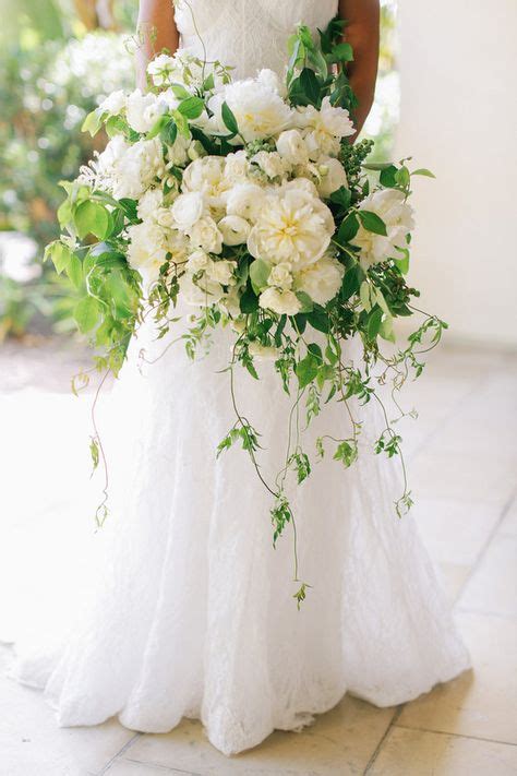 34 Best Spray Roses images | Wedding flowers, Spray roses, Flower ...