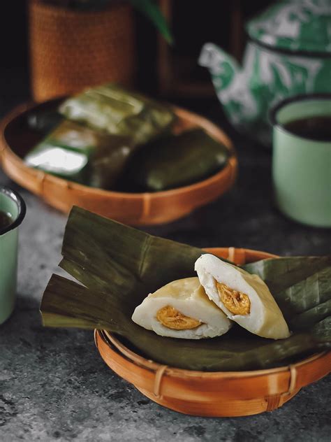 Indonesian Desserts: 20 Traditional Sweets to Try in Indonesia