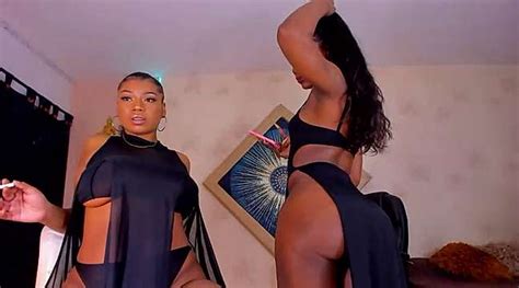 GrannyAlisa Naked Stripping On Cam For Live Sex Video Chat Gyrls