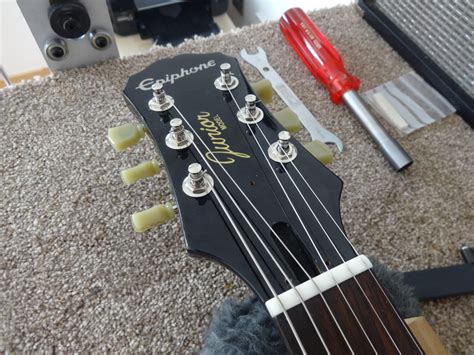 Upgrading Epiphone Les Paul Tuners The Guitar Engineer