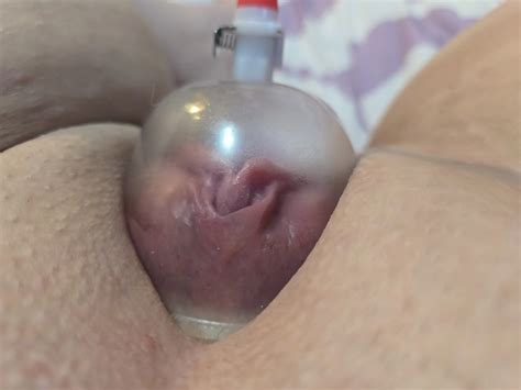 Tight Teen Using Pussy Pump Nude Pics XHamster