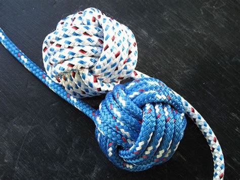 The Monkey S Fist Knot Is A Work Of Art This Knot Has A Ton Of