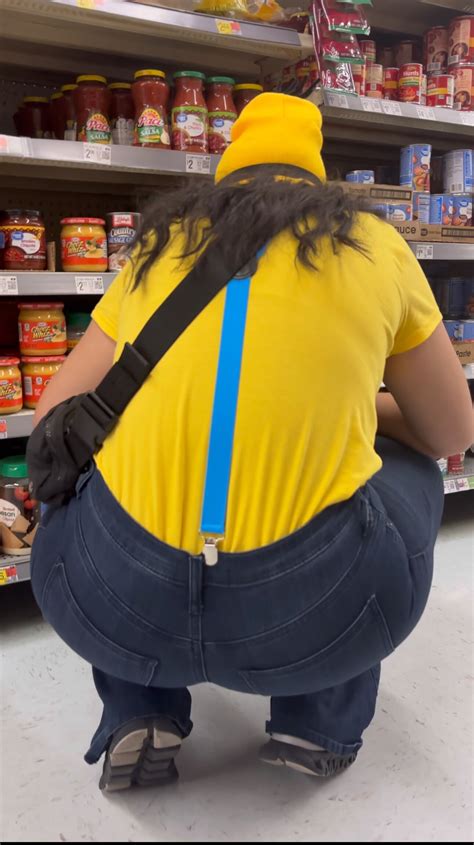 CAKED Up Latina Pawg Spandex Leggings Yoga Pants Forum
