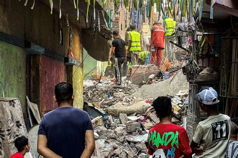 13 Maut Bangunan Lima Tingkat Runtuh Di Mesir