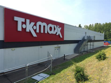 TK Maxx, Great Yarmouth | Cladspray Solutions