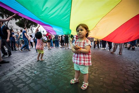 28 Photos Of Kids At Pride Parades Who Know That Love Is Love