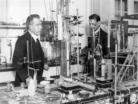 Physician Niels Bohr, 1940S Pictures | Getty Images