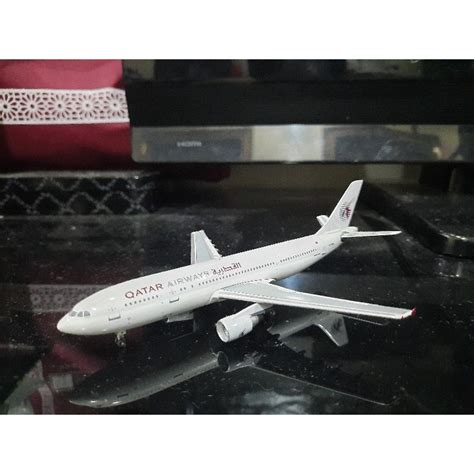 Scale Qatar Airways Airbus A Aircraft Model Aeroclassics