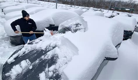 In Photos Snow Blankets The Northeast As Millions Brace For Powerful