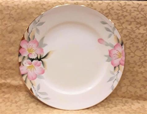 Set Of Vintage Noritake Azalea Pattern Dinner Plates S S