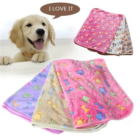 Cute Floral Warm Paw Print Puppy Dog Blanket Soft Pet Dog Blanket Beds