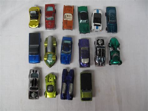 16 Vintage - 1970's? Hot Wheels Racing Die Cast Toy Cars -- Antique ...