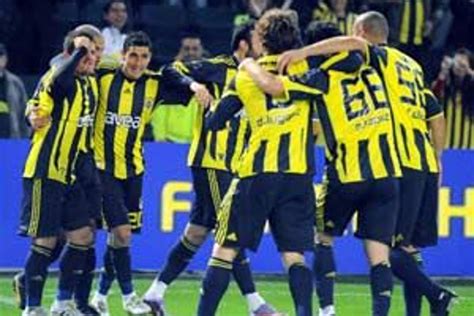 Galatasaray geriliyor Fenerbahçe yetişiyor Patronlar Dünyası