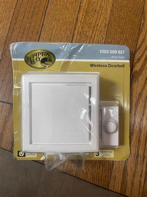 Hampton Bay Wireless Plug In Door Bell Kit With 1 Push Button In White Tool Mart Inc