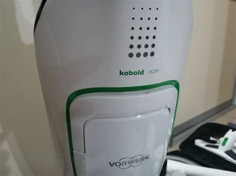 USISAVAČ ČISTAČ VORWERK KOBOLD VK 200 ROT GLAVA EB400 NASTAVCI