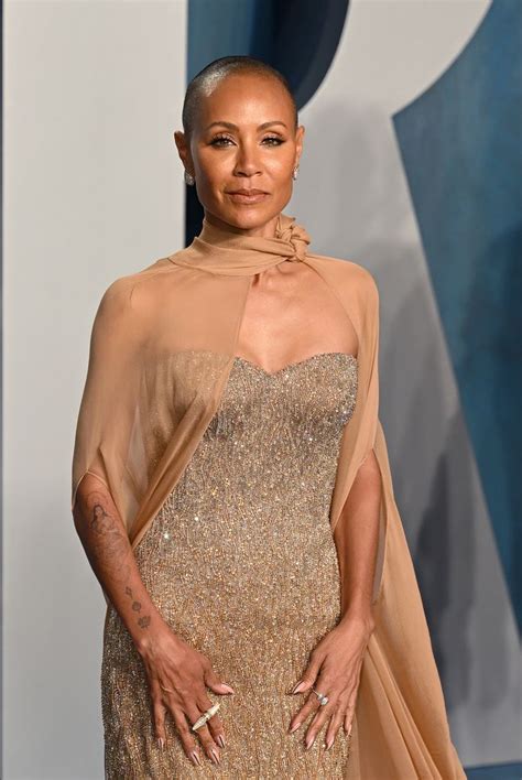 Pregnant Jada Pinkett Smith S Velvet Bump Concealing Wedding Dress For Tearful Will Smith