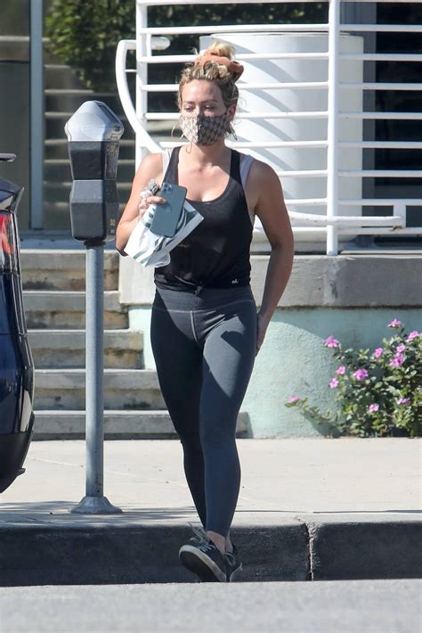 Hilary Duff Sexy In Leggings Hot Celebs Home