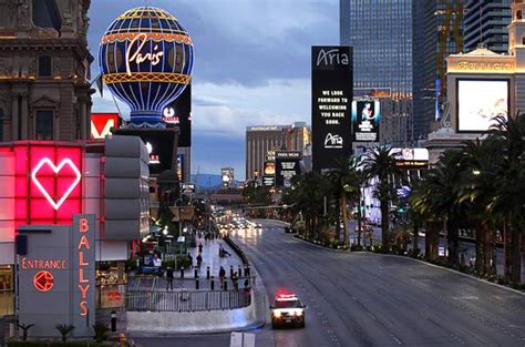 Las Vegas casino worker still stunned by unprecedented Strip closures ...