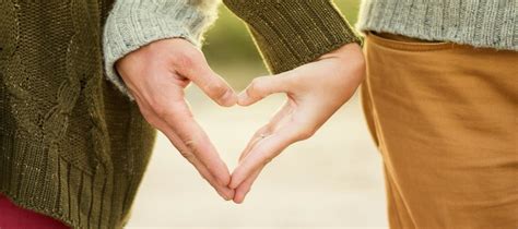 write  essay  love tips  topic ideas