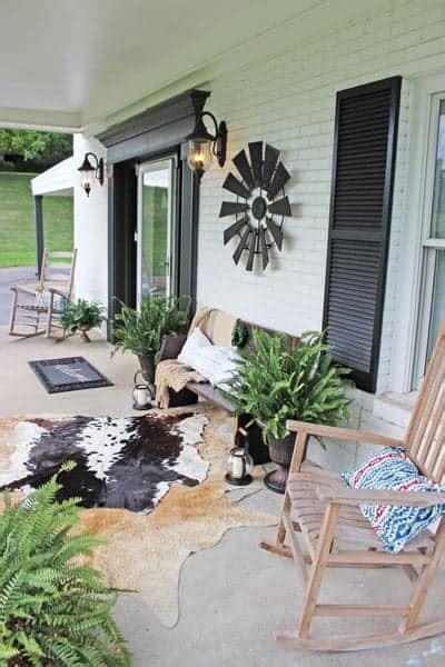 25 Beautiful Modern Farmhouse Porch Decor Items - LightLady Studio