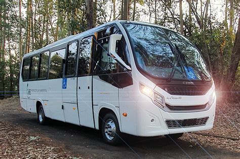 Caio entrega los primeros minibuses en versión ejecutiva con nuevo