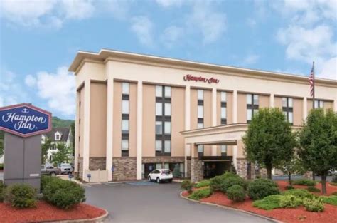 Mumford Company Sells Hampton Inn of Bridgeport, West Virginia